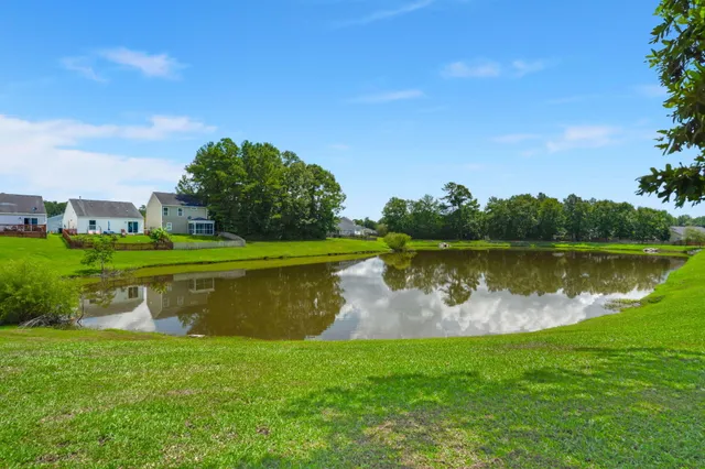 $250,000 | 128 Coosawatchie Street, Summerville, SC 29485