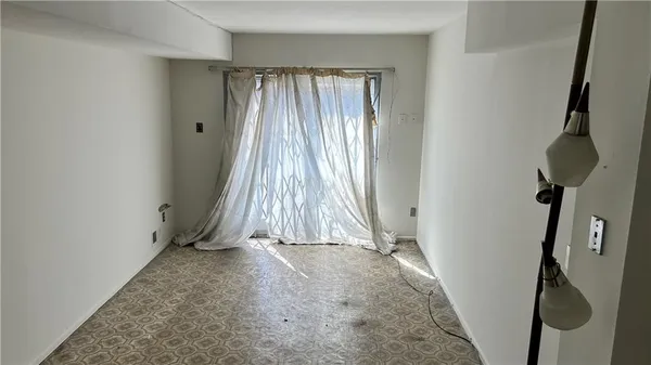 $1,168,000 | 2136 East 69th Street | Mill Basin
