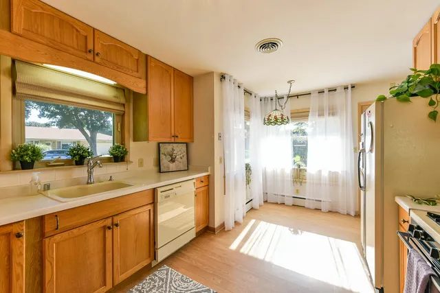 $324,900 | 7806 West Dakota Street, West Allis, WI 53219