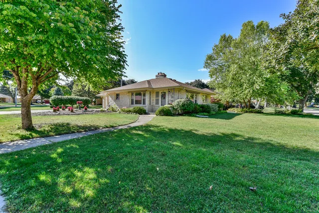 $324,900 | 7806 West Dakota Street, West Allis, WI 53219