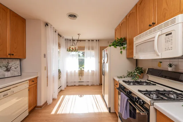 $324,900 | 7806 West Dakota Street, West Allis, WI 53219