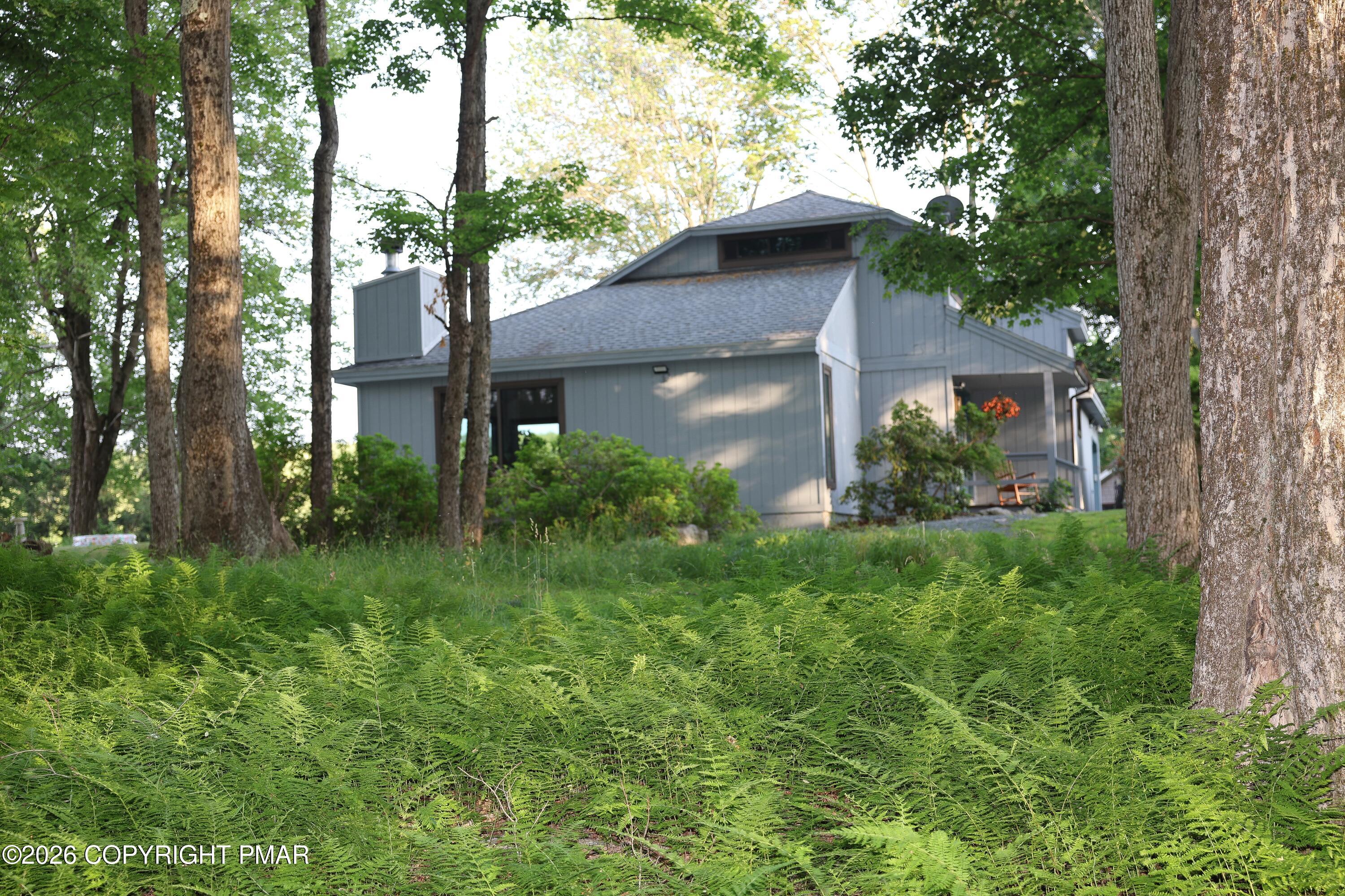 136 Birch Ledge Road Canadensis, PA 18325 - Photo 26 of 48 Side View