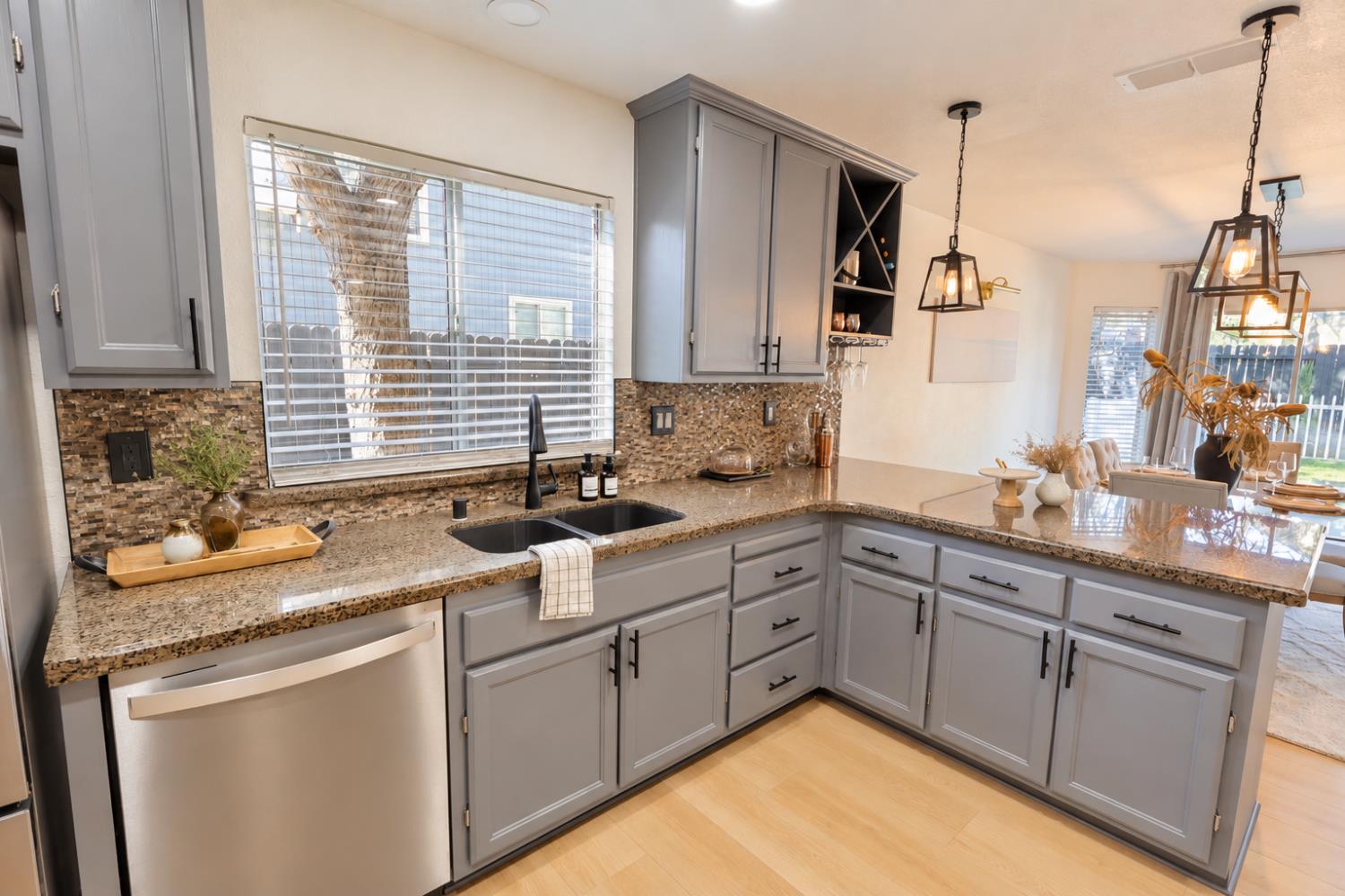 4643 Shade Tree Way Antelope, CA 95843 - Photo 16 of 46 Gallery Image 16