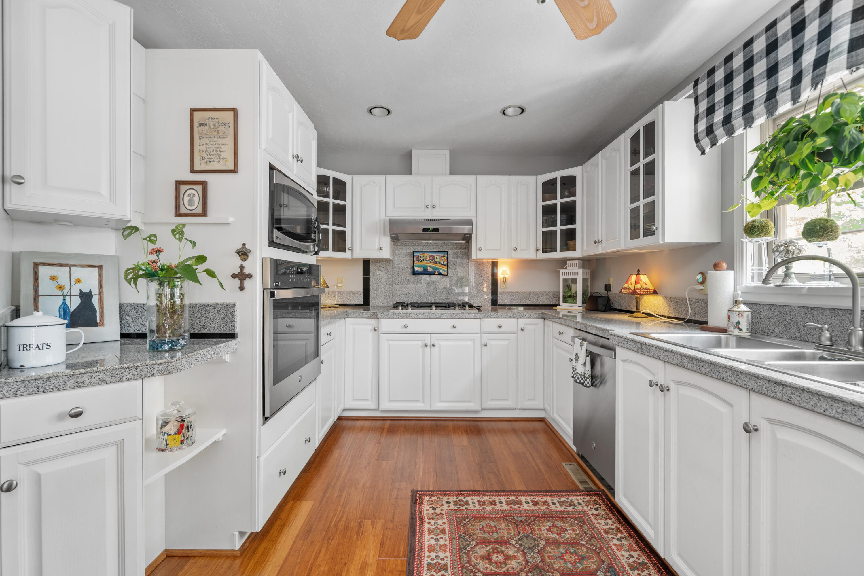 1475 Edgebrook Road Salem, VA 24153 - Photo 11 of 33 Kitchen