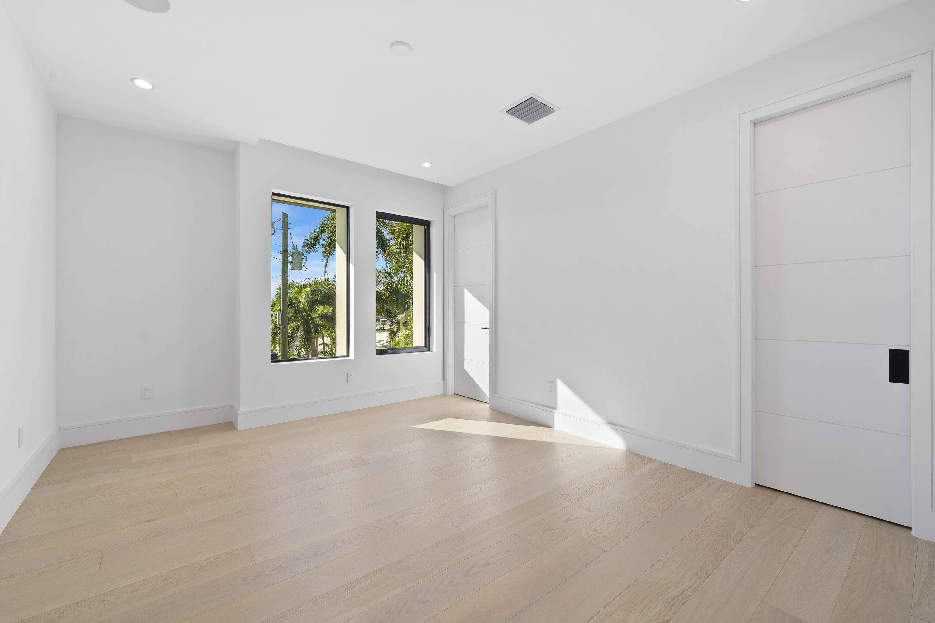 2880 Northeast 9th Street Pompano Beach, FL 33062 - Photo 58 of 61 Mls-Res_4893