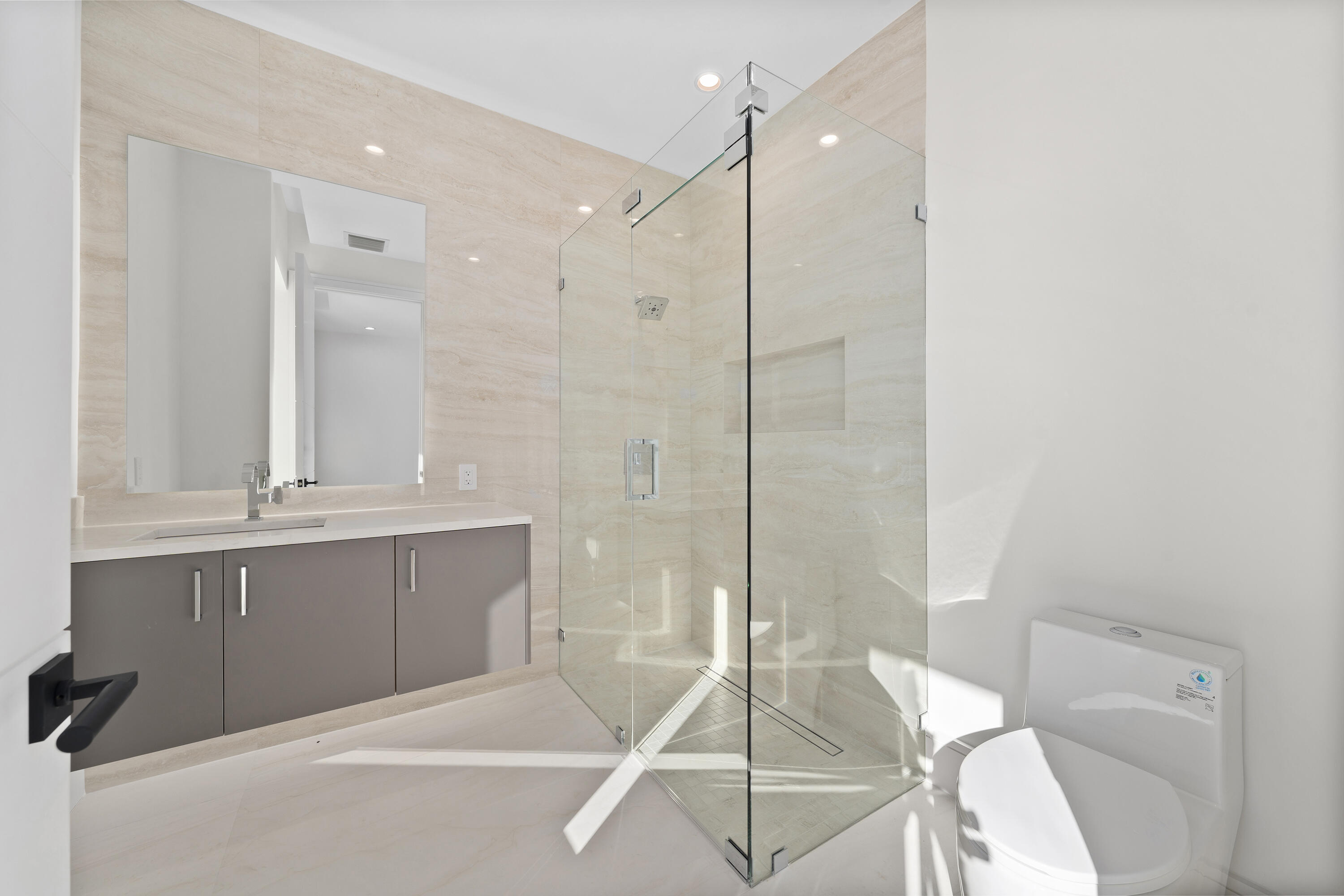 2880 Northeast 9th Street Pompano Beach, FL 33062 - Photo 59 of 61 Mls-Res_4901