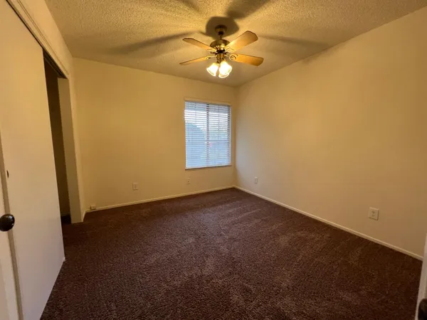 $2,300 | 410 Sunset Street, Kingsburg, CA 93631