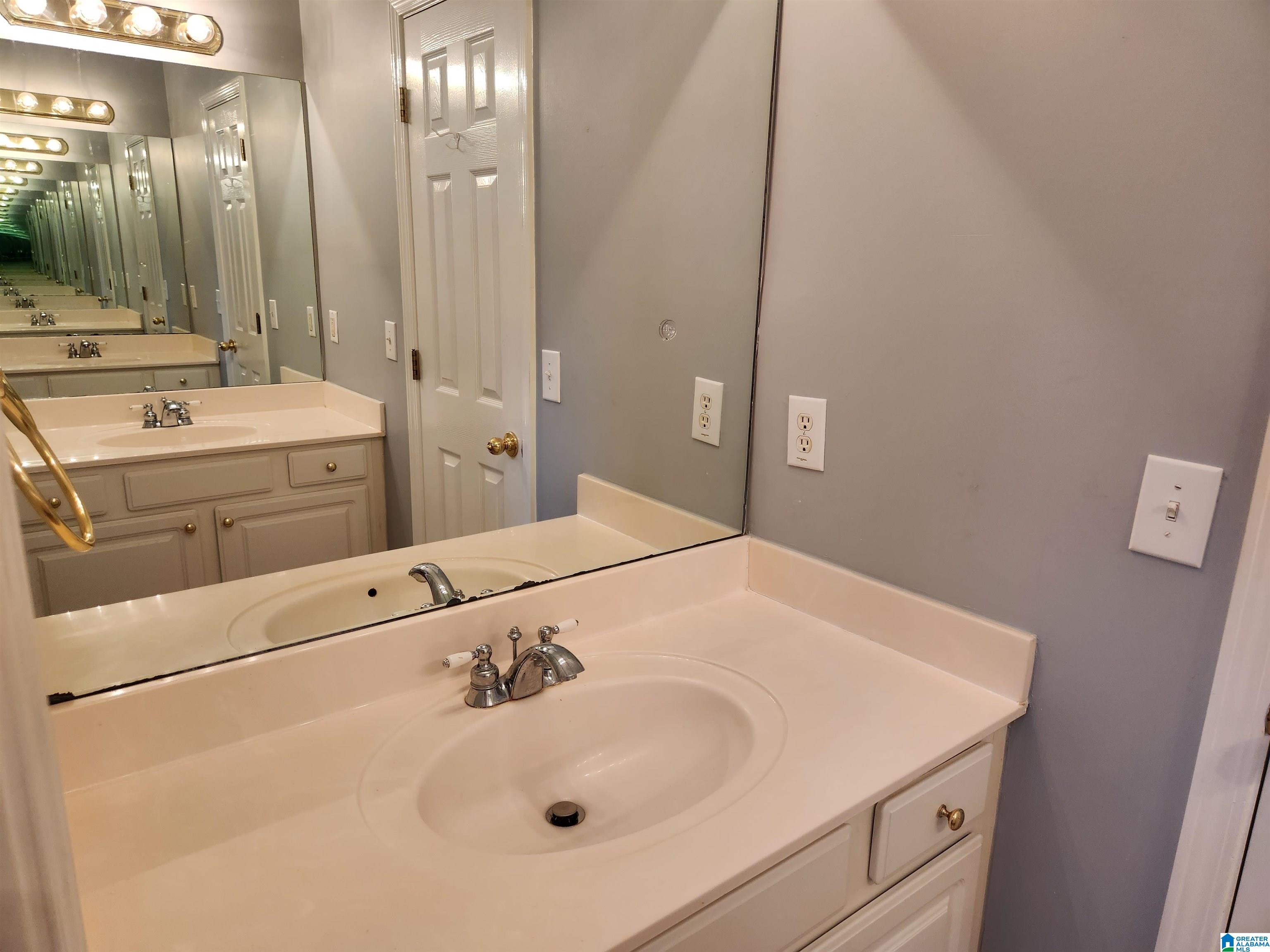 326 Wixford Trace Alabaster, AL 35007 - Photo 18 of 42