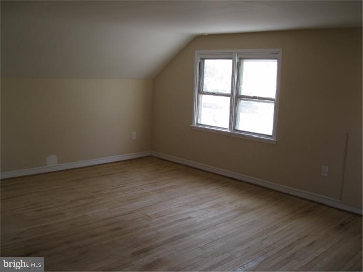 101 High Boulevard Reading, PA 19607 - Photo 11 of 15 Bedroom 3