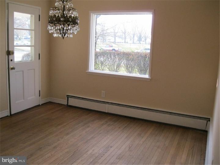 101 High Boulevard Reading, PA 19607 - Photo 6 of 15 Dining Room