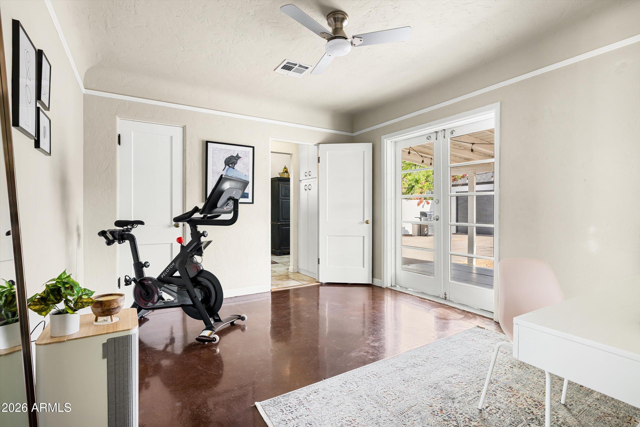 537 Virginia Avenue Phoenix, AZ 85003 - Photo 18 of 32 a view of a room with gym equipment