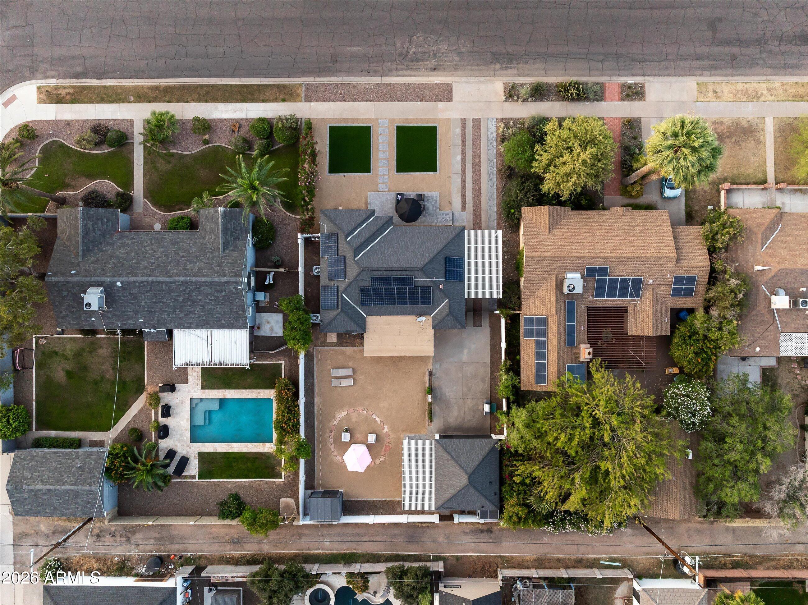 537 Virginia Avenue Phoenix, AZ 85003 - Photo 27 of 32 an aerial view of multiple house