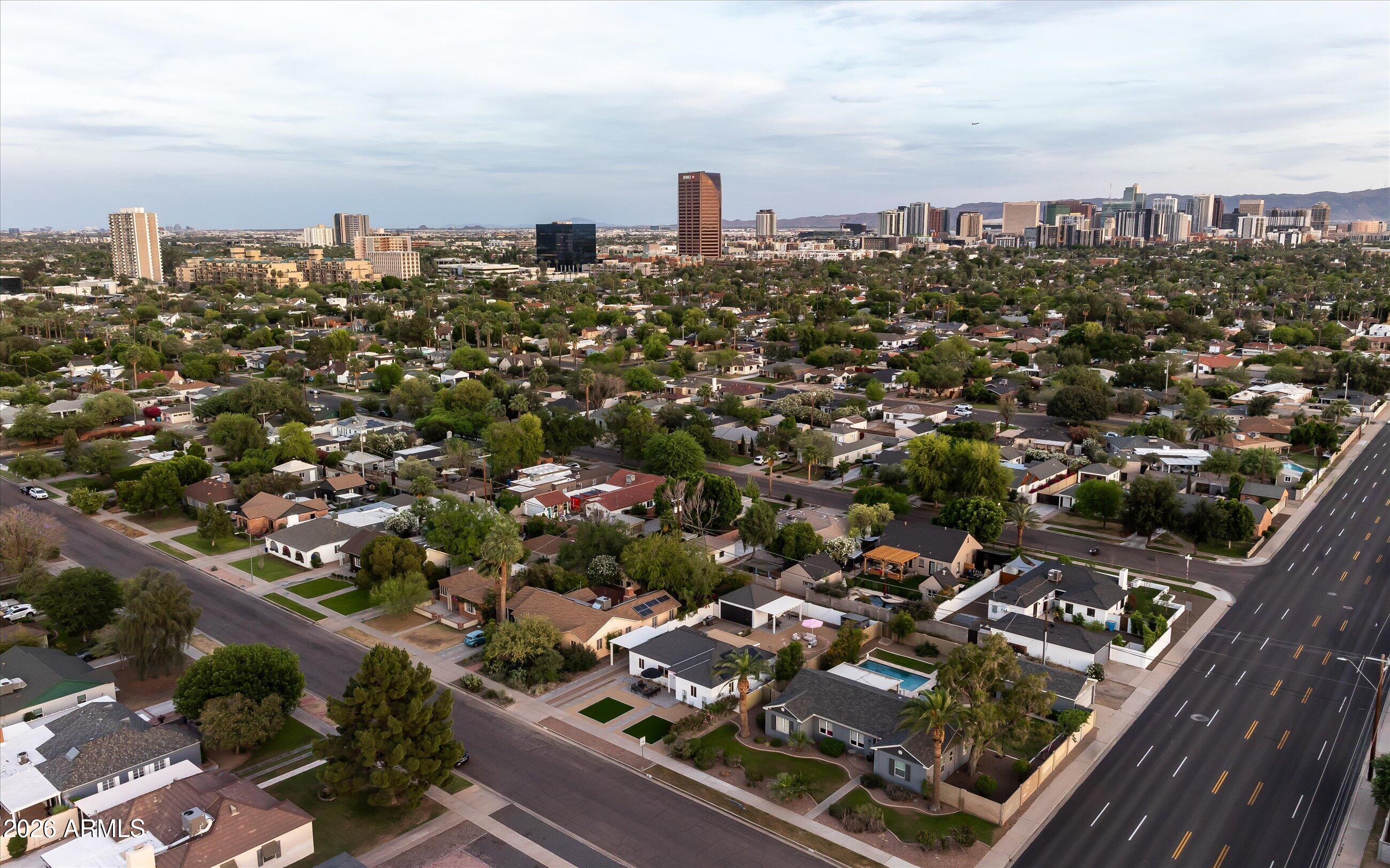 537 Virginia Avenue Phoenix, AZ 85003 - Photo 28 of 32 an aerial view of a city