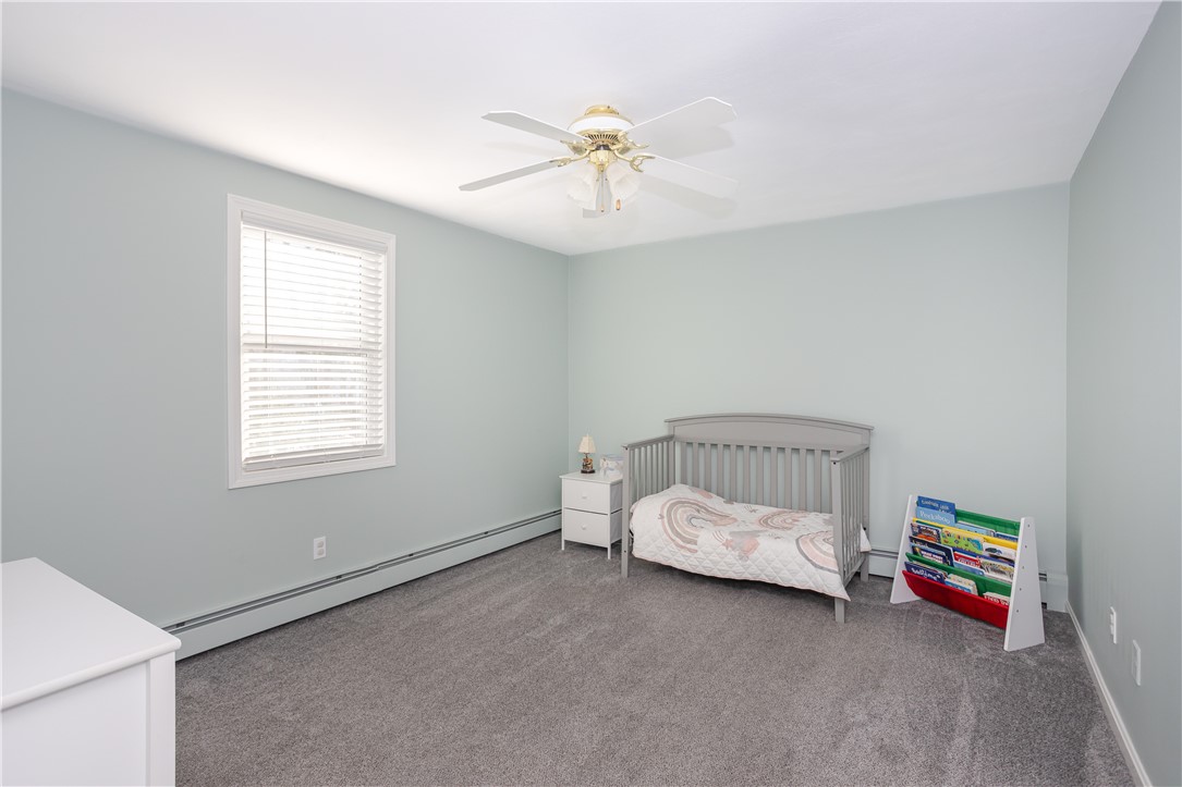 68 Fox Run Cranston, RI 02921 - Photo 19 of 38