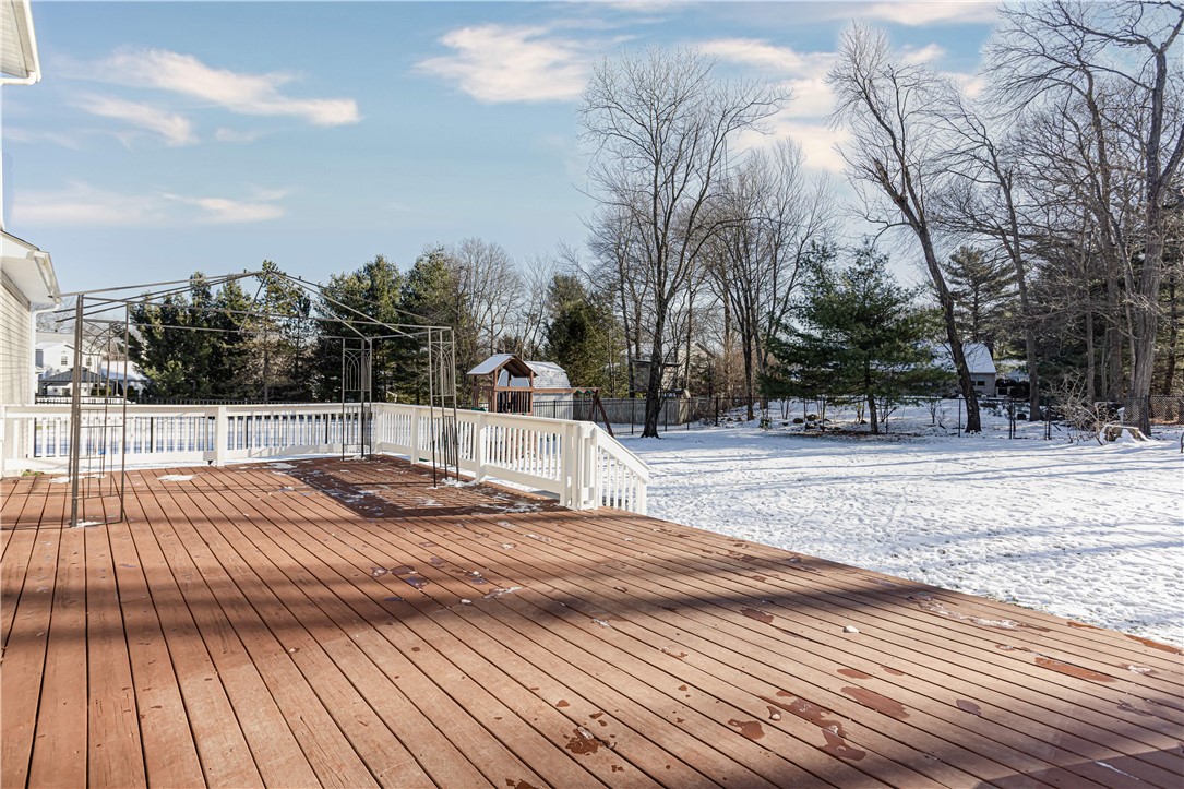 68 Fox Run Cranston, RI 02921 - Photo 30 of 38