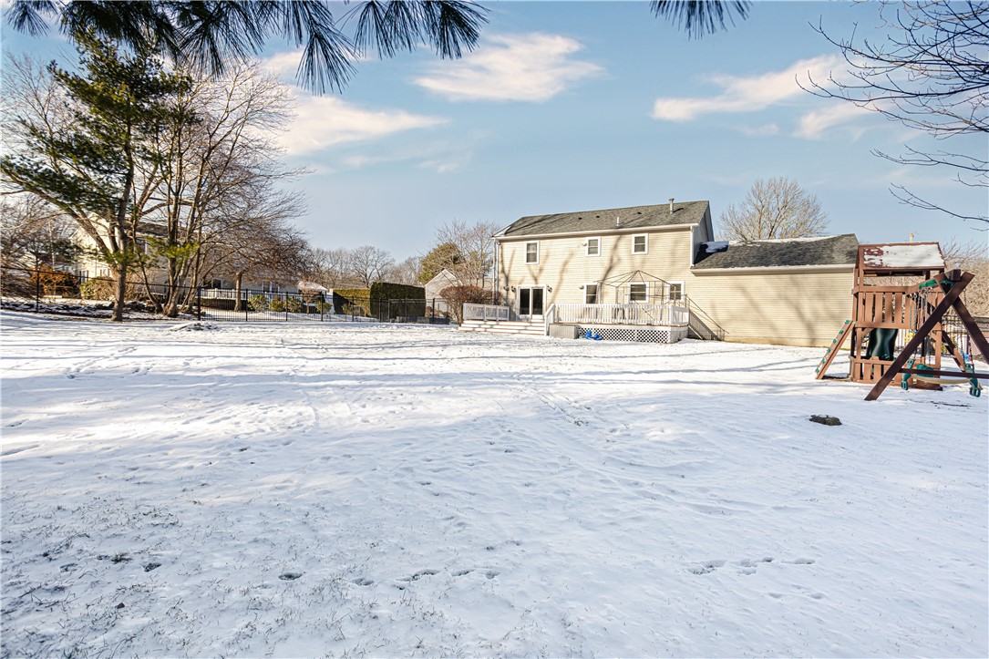 68 Fox Run Cranston, RI 02921 - Photo 31 of 38