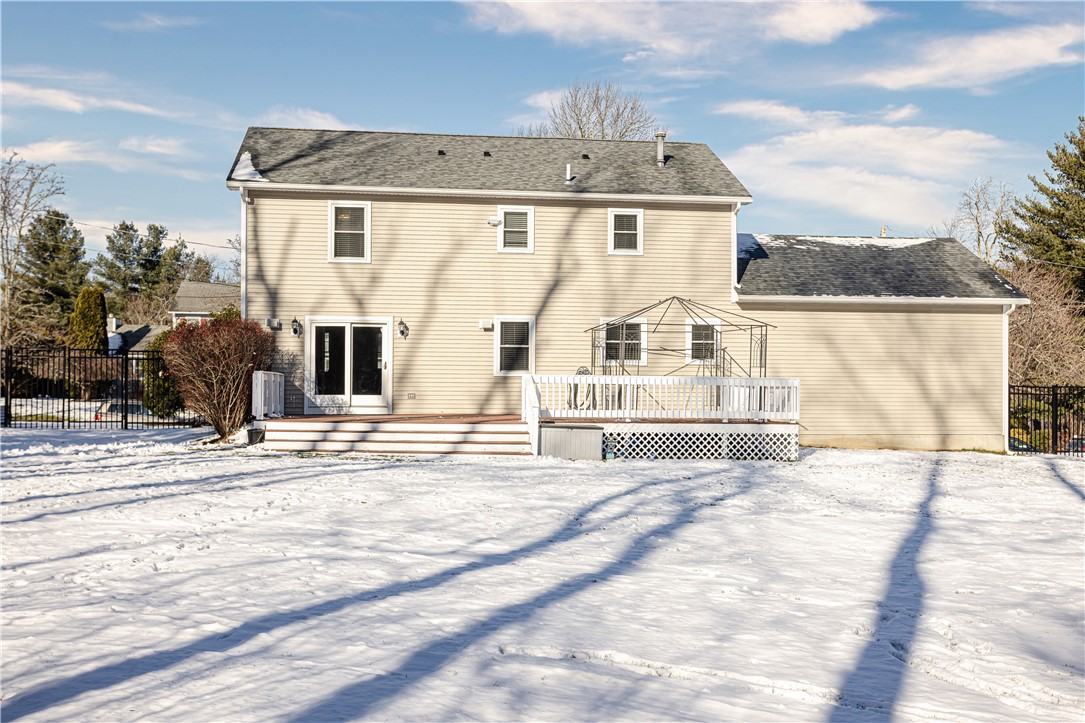 68 Fox Run Cranston, RI 02921 - Photo 34 of 38