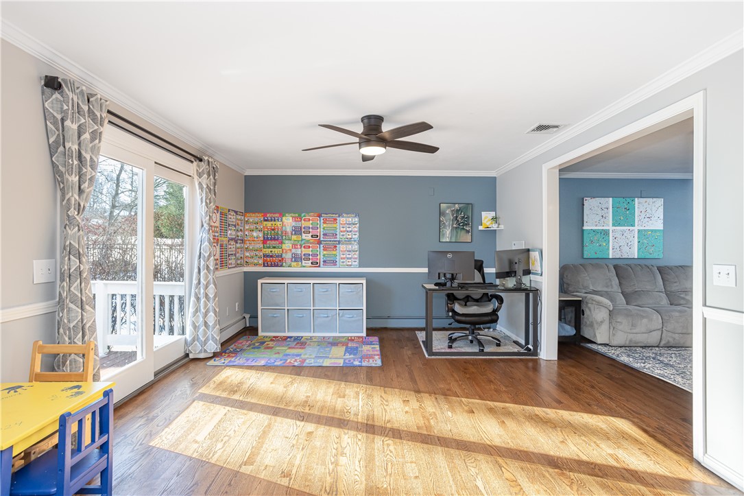 68 Fox Run Cranston, RI 02921 - Photo 6 of 38