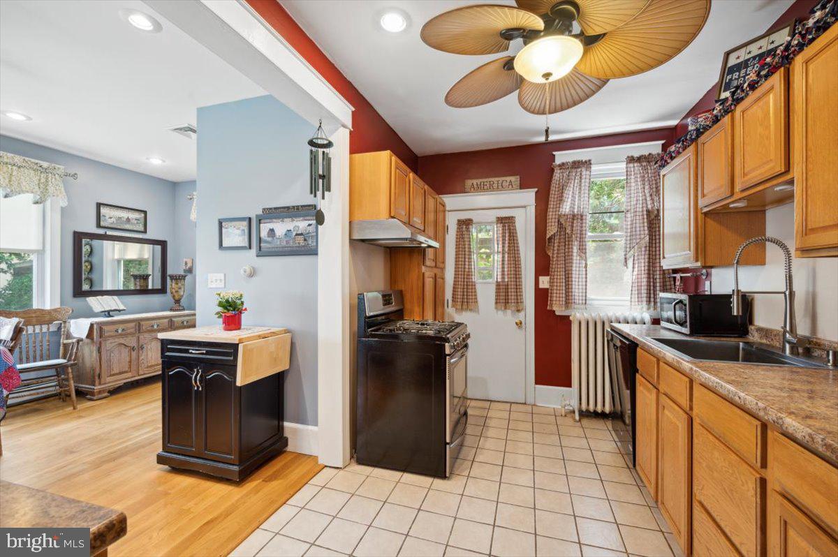 11 East Chelton Road Brookhaven, PA 19015 - Photo 7 of 23