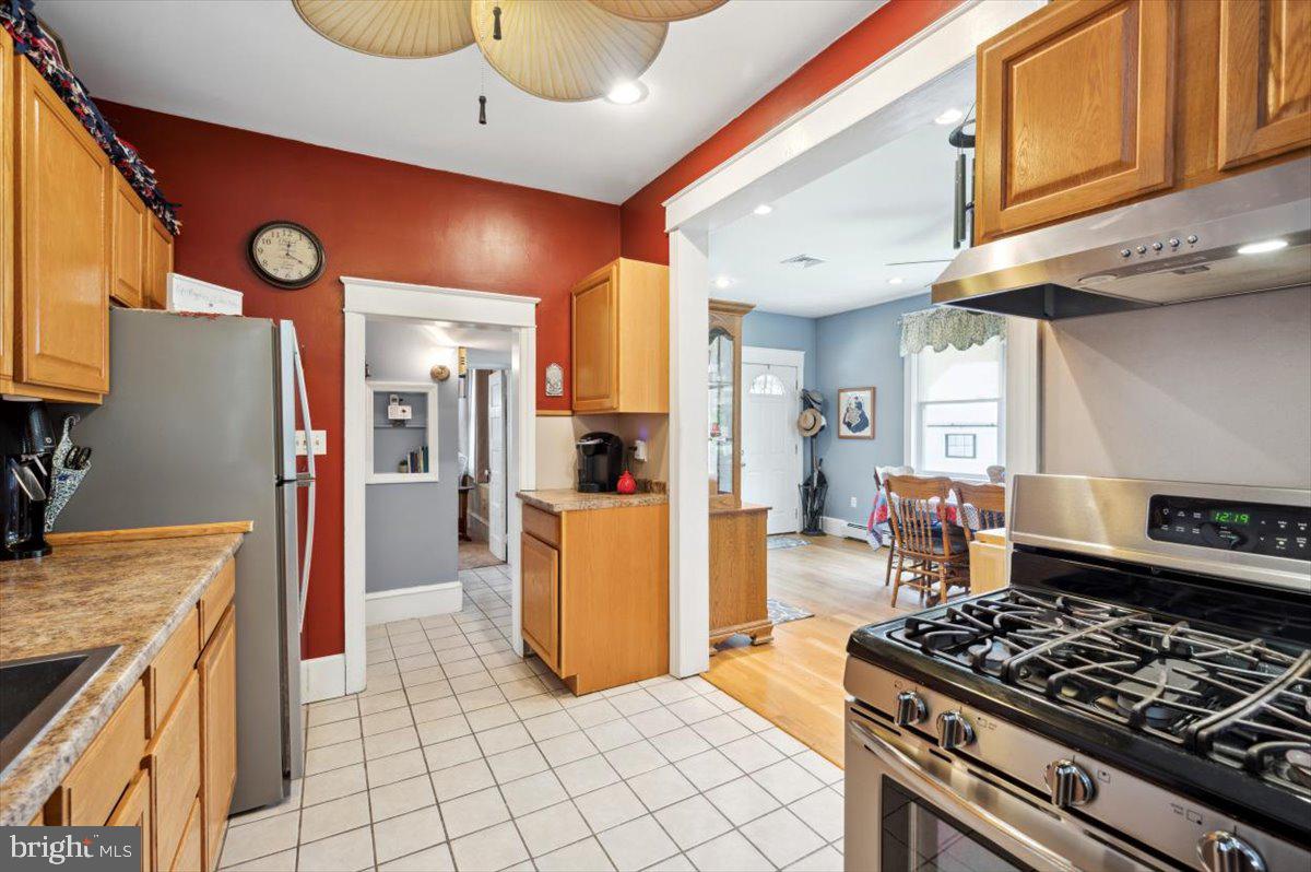 11 East Chelton Road Brookhaven, PA 19015 - Photo 8 of 23