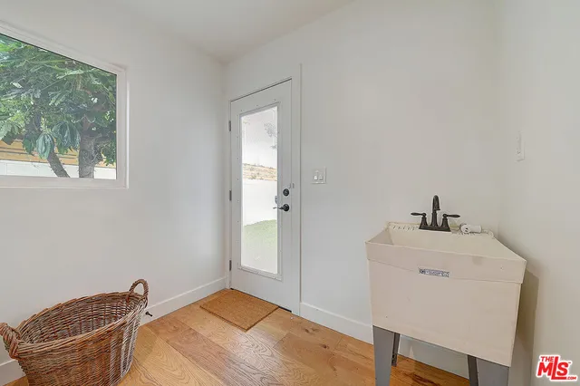 $1,395,000 | 885 Kincaid Avenue, Inglewood, CA 90302