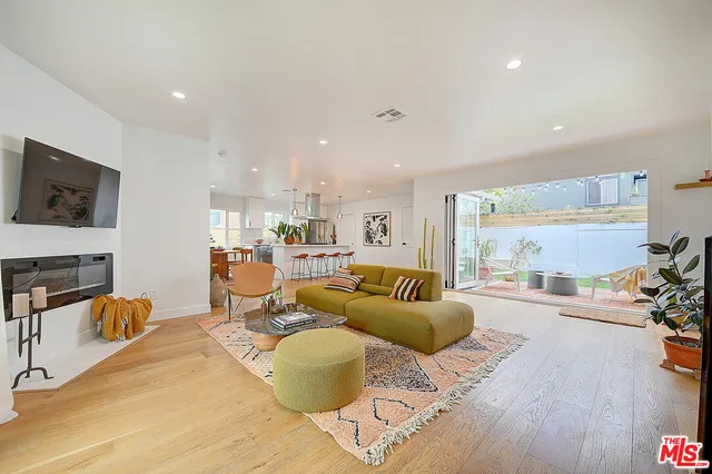 $1,395,000 | 885 Kincaid Avenue, Inglewood, CA 90302