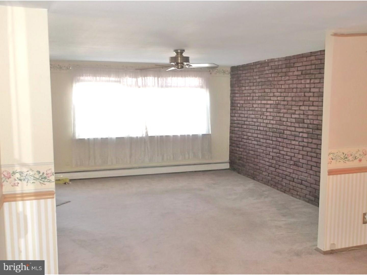 4168 Fairdale Road Philadelphia, PA 19154 - Photo 2 of 24 Gallery Image 2