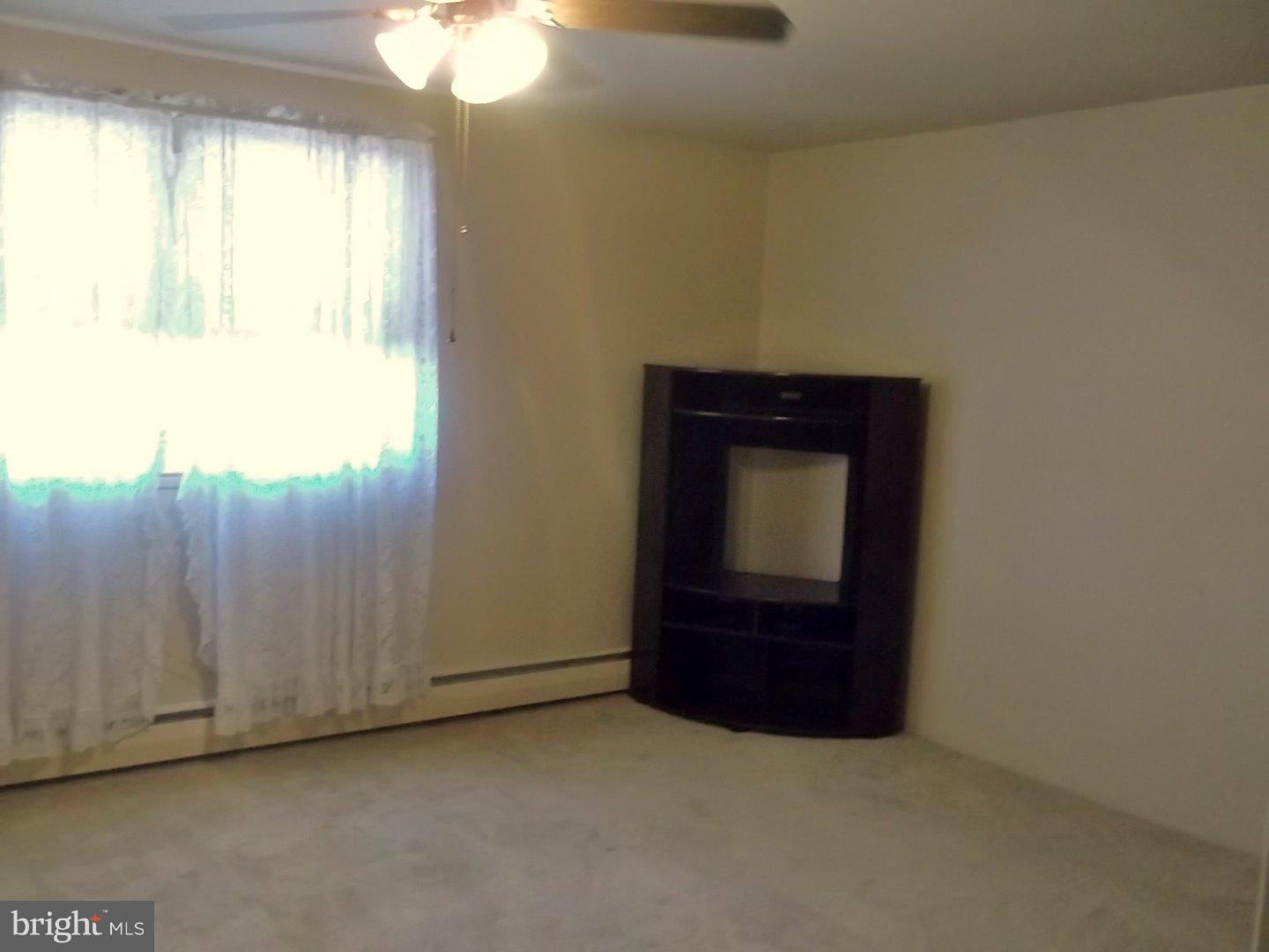 4168 Fairdale Road Philadelphia, PA 19154 - Photo 11 of 24 Gallery Image 11