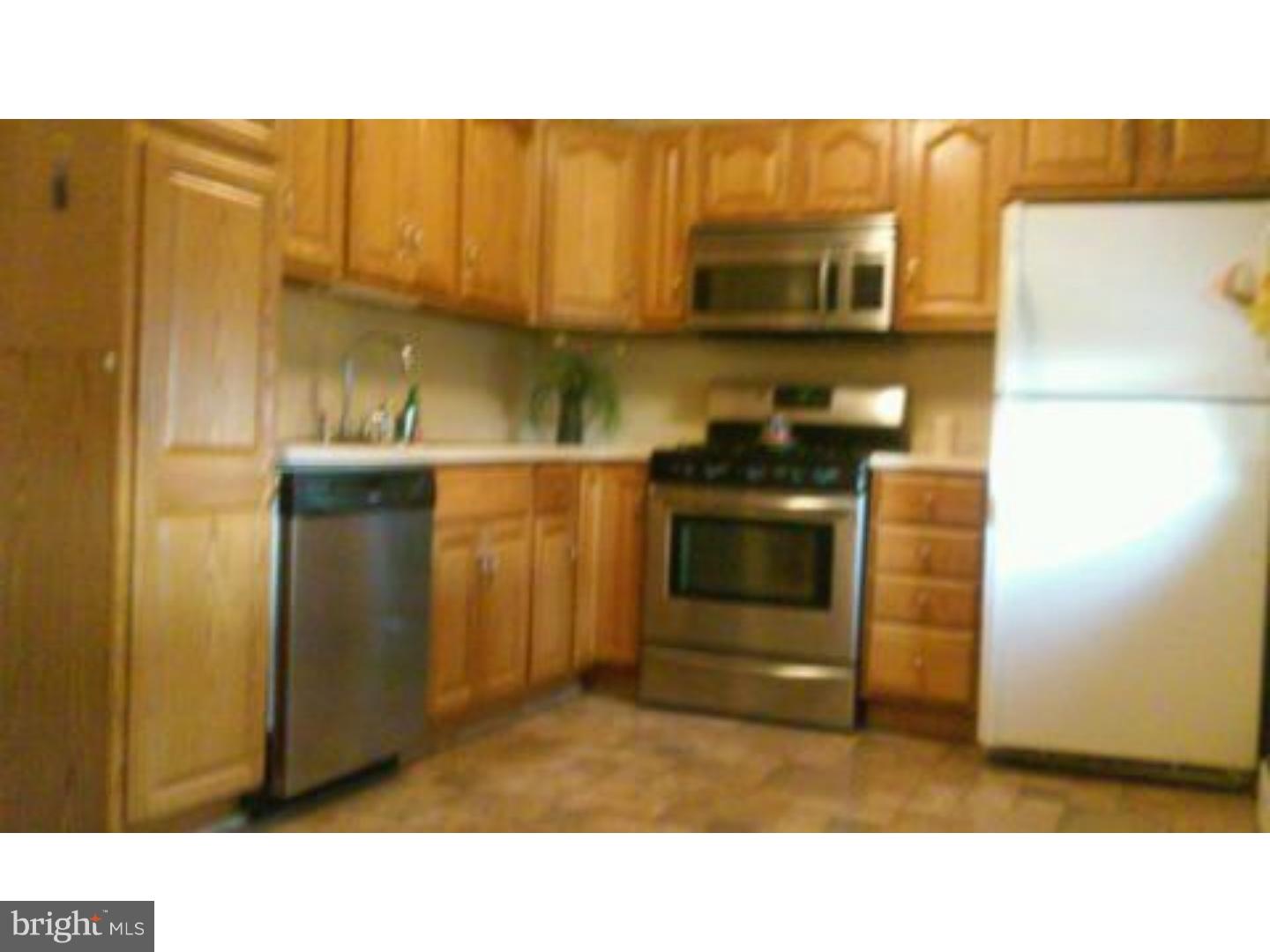 4168 Fairdale Road Philadelphia, PA 19154 - Photo 6 of 24 Gallery Image 6