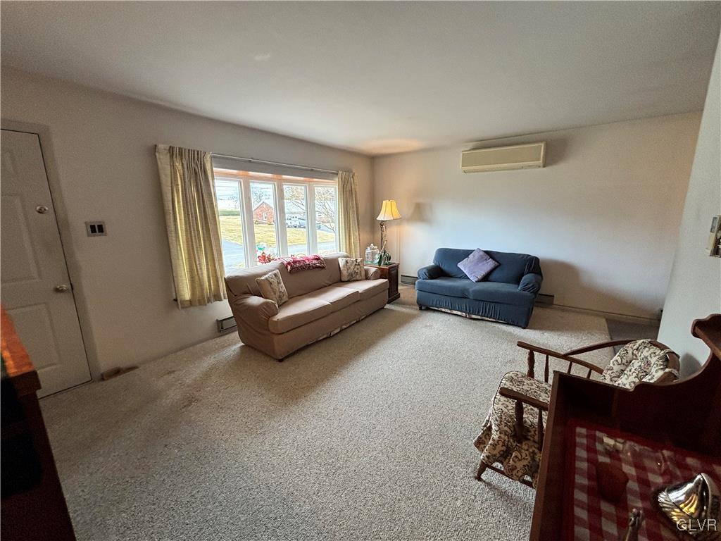 49 South Kemp Road Kutztown, PA 19530 - Photo 4 of 39 Gallery Image 4