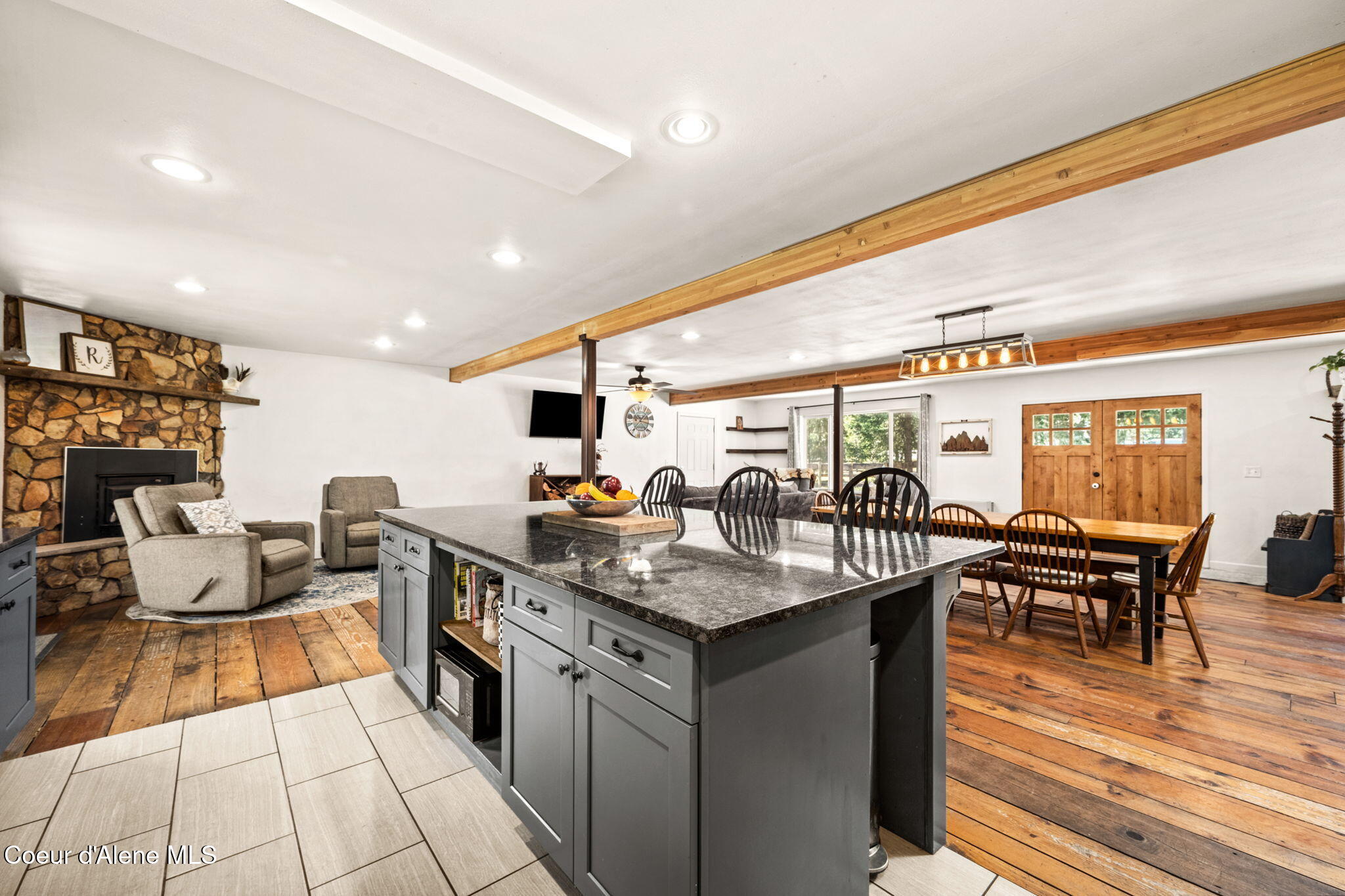 7434 West Diagonal Road Rathdrum, ID 83858 - Photo 24 of 69 Kitchen