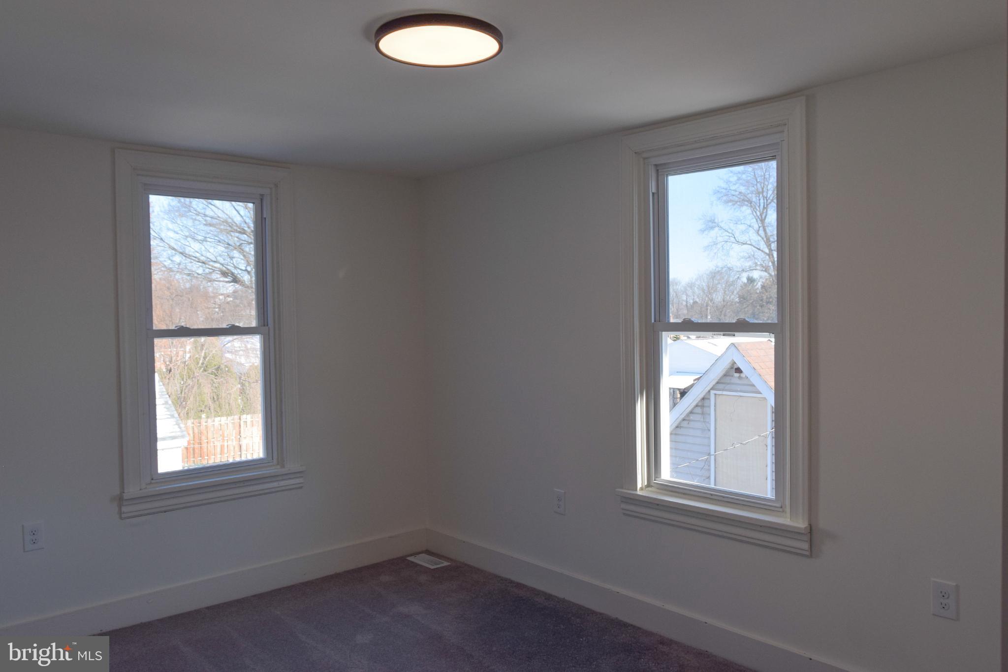 119 North Robeson Street Robesonia, PA 19551 - Photo 17 of 25