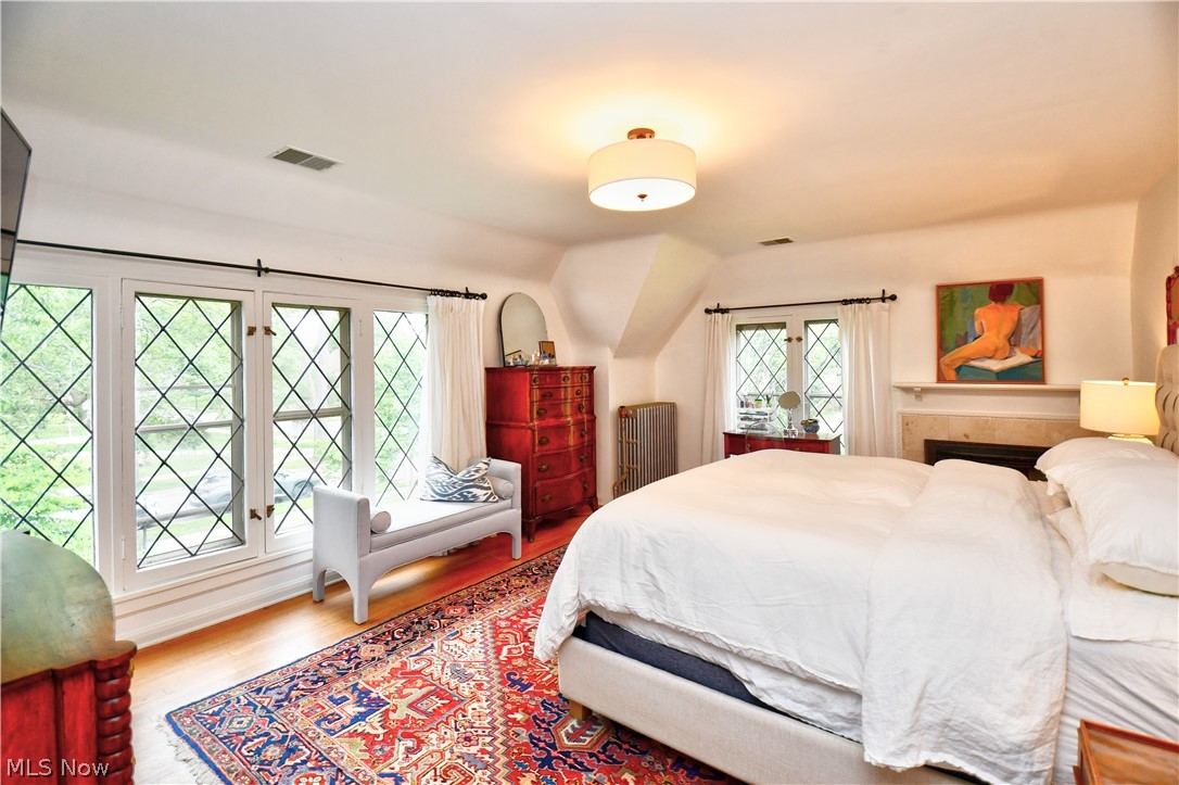 3255 Dorchester Road Cleveland, OH 44120 - Photo 18 of 29 Gallery Image 18