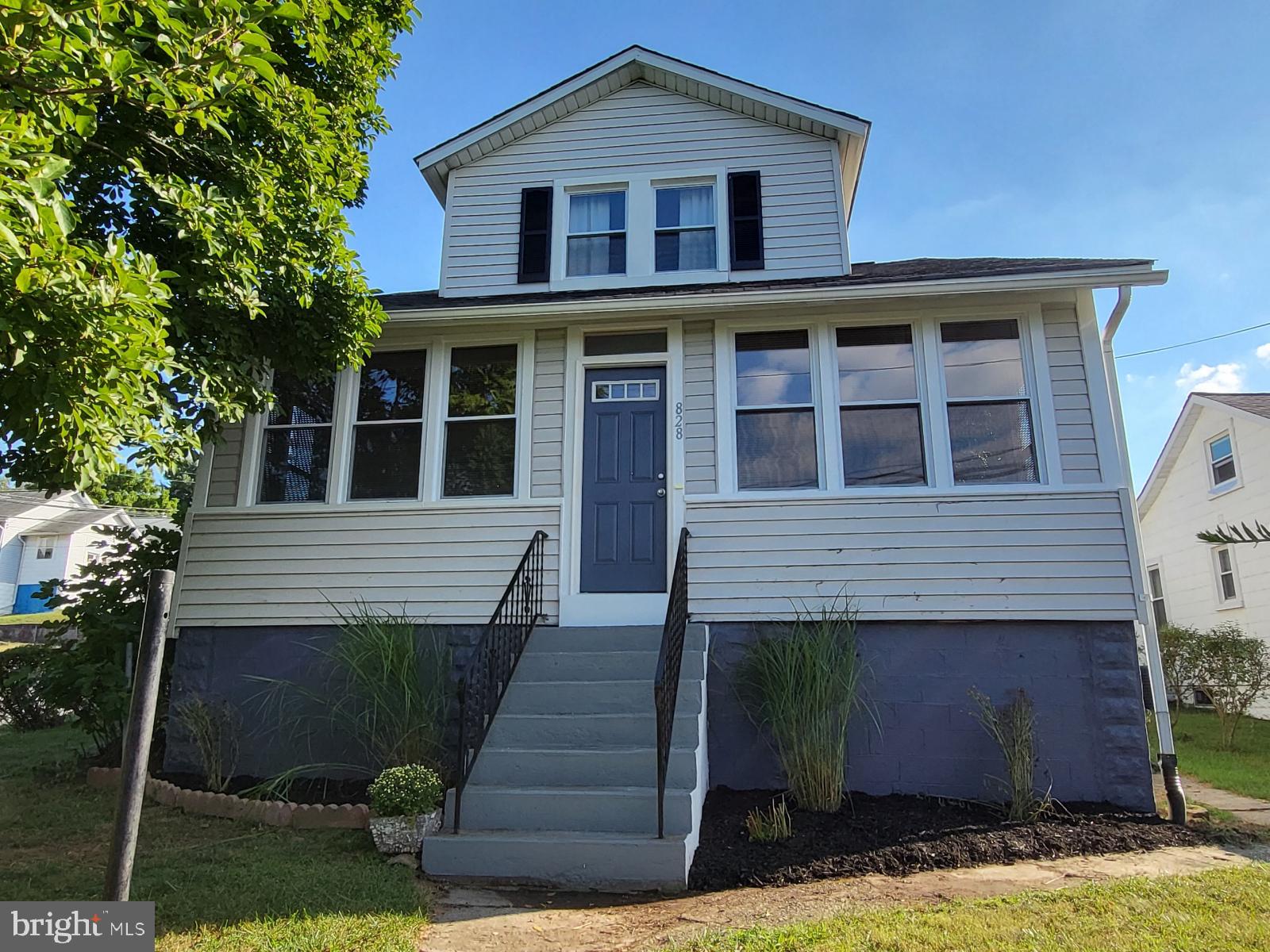 828 North Point Road Baltimore, MD 21224 - Photo 1 of 21 Gallery Image 1