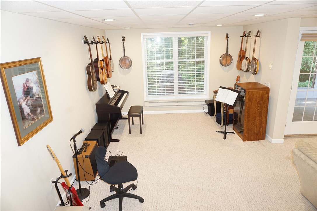 30 Brantley Way Perinton, NY 14526 - Photo 40 of 49