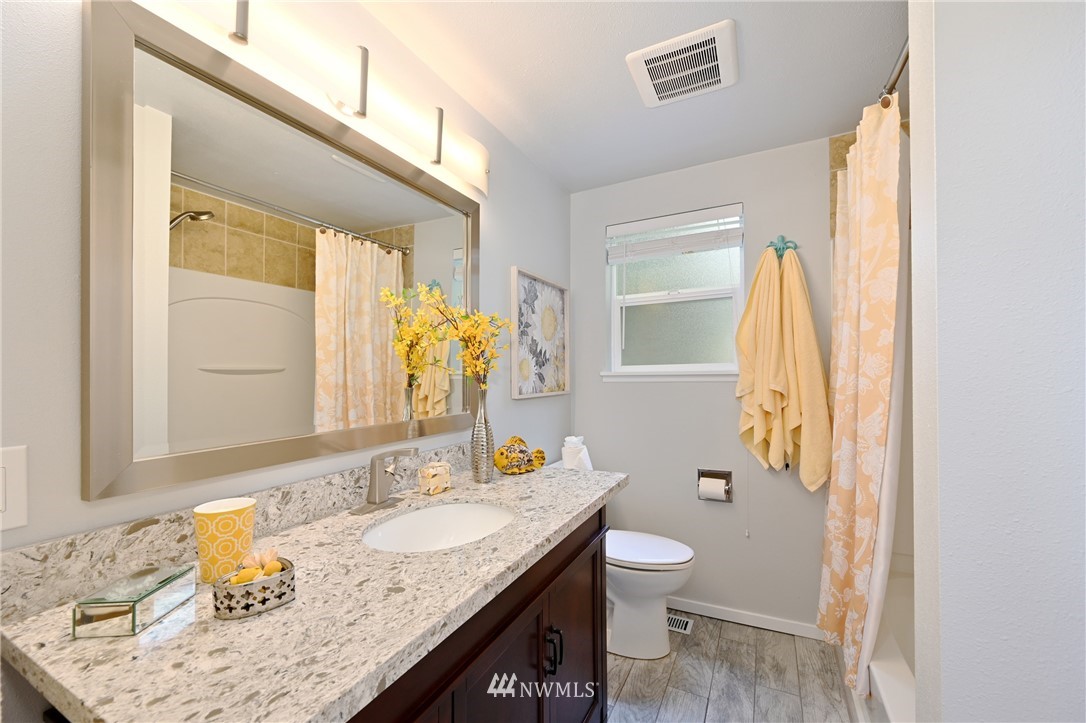 24202 3rd Place West Bothell, WA 98021 - Photo 16 of 31 Gallery Image 16