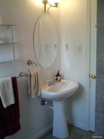 1809 Hampton Road Grosse Pointe, MI 48236 - Photo 11 of 25 MIMLS31063706J