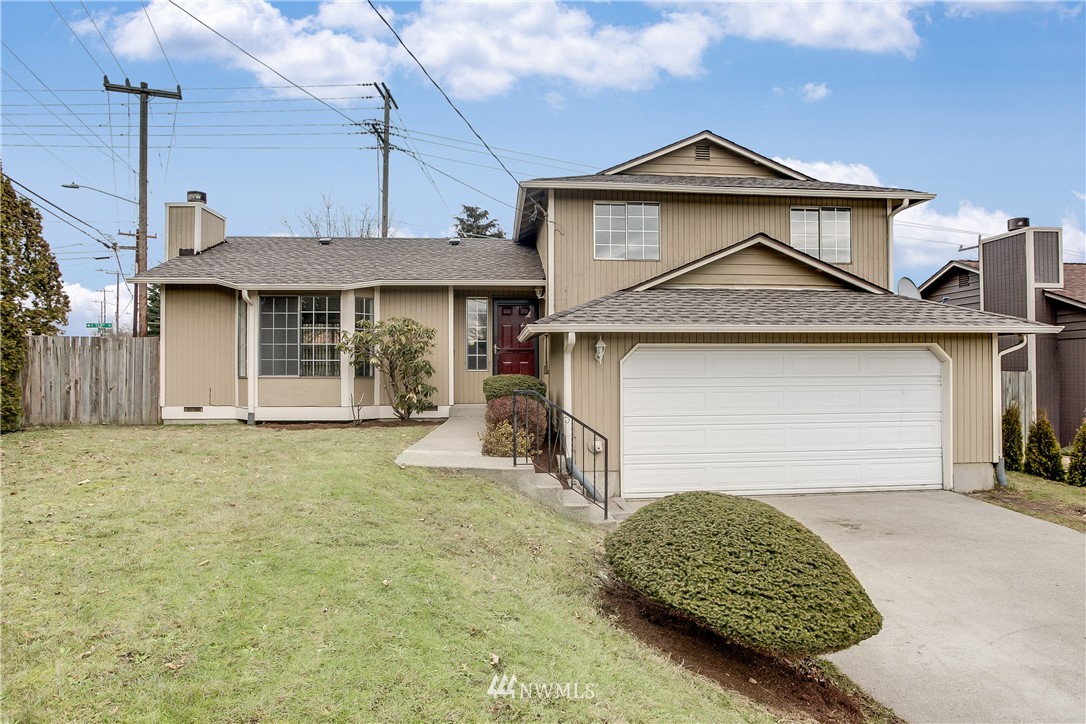 6700 South 112th Place Seattle, WA 98178 - Photo 1 of 17 Gallery Image 1