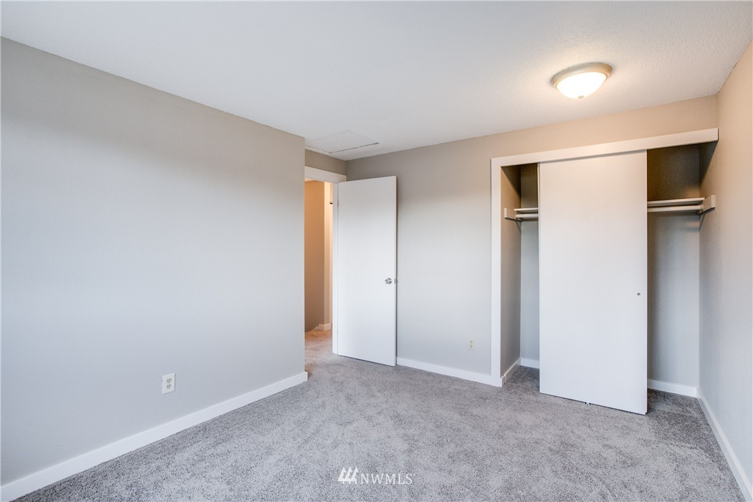 6700 South 112th Place Seattle, WA 98178 - Photo 14 of 17 Gallery Image 14