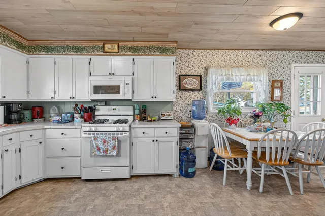 $199,900 | 506 West Division Street, Dodgeville, WI 53533