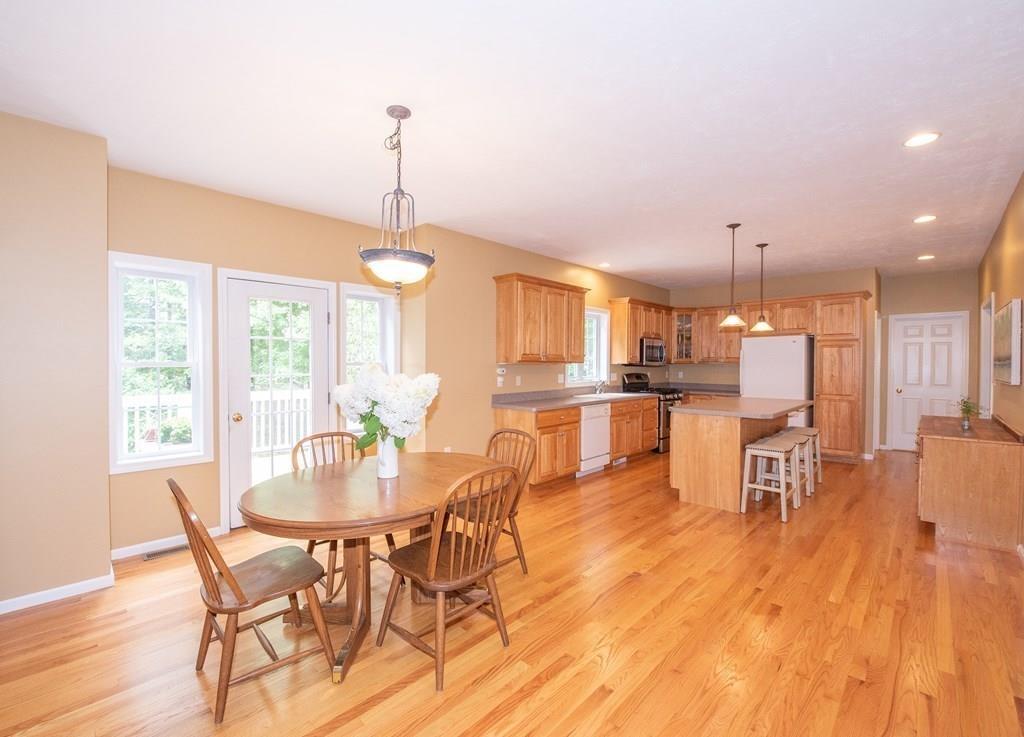 15 Jamie Road Dunstable, MA 01827 - Photo 7 of 32 Gallery Image 7