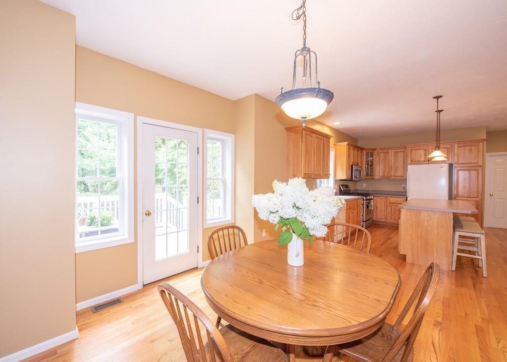 15 Jamie Road Dunstable, MA 01827 - Photo 8 of 32 Gallery Image 8