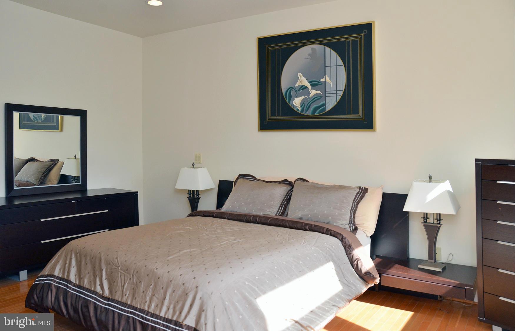 9208 Bells Mill Road Potomac, MD 20854 - Photo 20 of 30 Bedroom