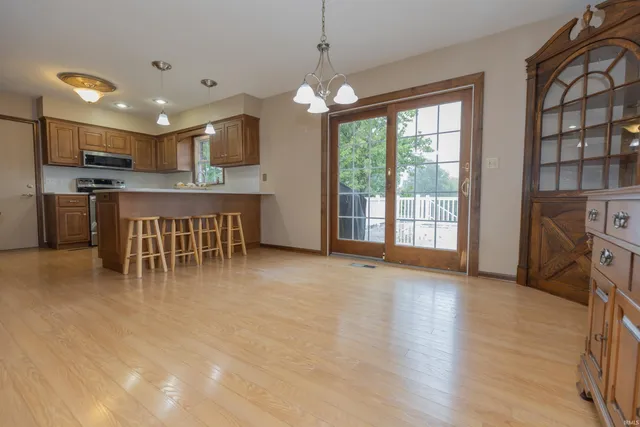 $445,000 | 6248 Highway 165, Owensville, IN 47665