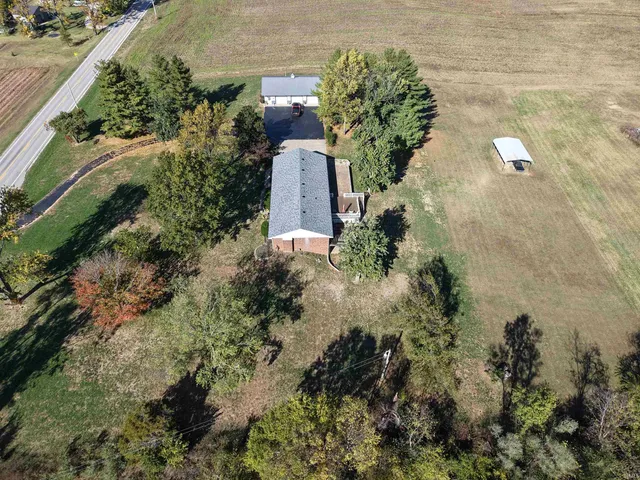 $445,000 | 6248 Highway 165, Owensville, IN 47665