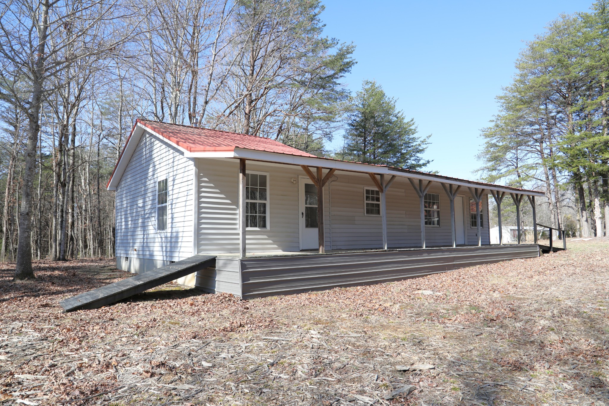 417 Lewis Road McMinnville, TN 37110 - Photo 3 of 55