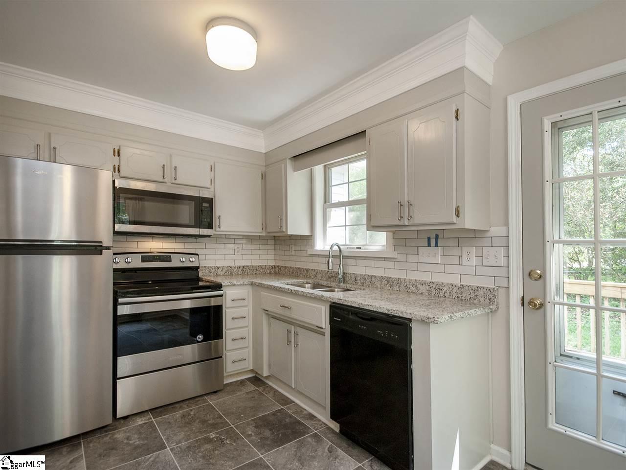111 Fowler Street Fountain Inn, SC 29644 - Photo 9 of 33