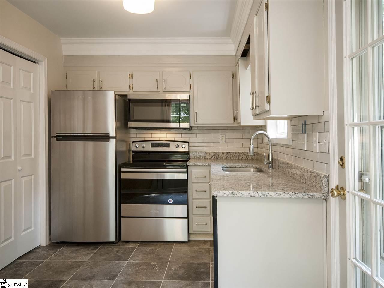 111 Fowler Street Fountain Inn, SC 29644 - Photo 10 of 33