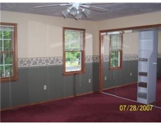 4 Inwood Road Auburn, MA 01501 - Photo 6 of 9 Gallery Image 6