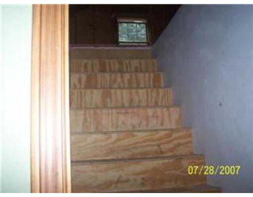 4 Inwood Road Auburn, MA 01501 - Photo 8 of 9 Gallery Image 8